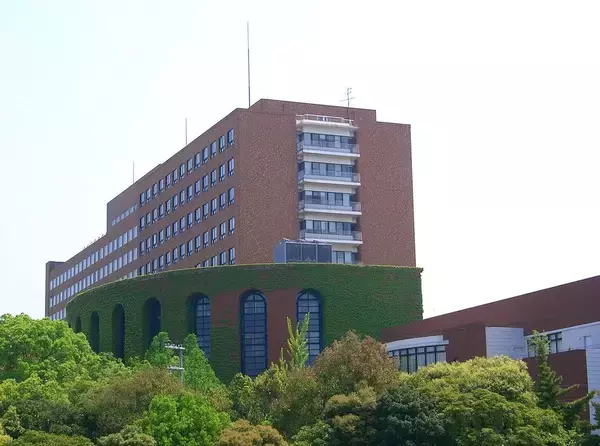 「妻と幼い娘を遺し肺がんの男性は30代で旅立った…大学病院の医師が解剖室で見た今も忘れられない光景【2026年4月BEST】」の画像