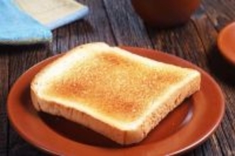 バターでもジャムでもない…食パンに塗って食べるだけでたんぱく質を手軽に摂取できる"チョイ足し食材"【2026年4月BEST】