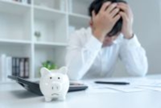 ｢1億円の遺産で人生逆転｣のはずが大誤算…母の葬儀で酔い潰れる｢放蕩息子｣が借金800万円で破産したワケ