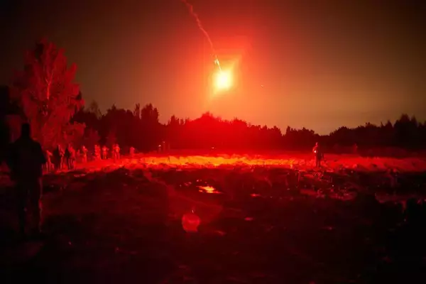 「ミサイルが上空を飛び交う中､スマホゲームに夢中…戦争中のウクライナで日本人男性が目撃した｢意外な光景｣」の画像