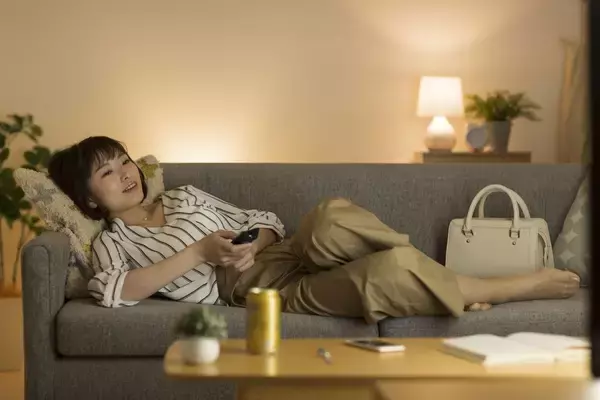 「不眠とは無縁…“熟睡度99.8％”の驚異的数字を出した禅僧の｢ストンと眠りに落ちる｣夜9時以降の習慣」の画像