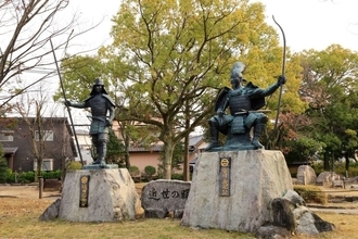 なぜ｢桶狭間古戦場｣は2つあるのか…信長に急襲された今川義元が向かった先は｢沓掛城か大高城か｣現地で検証