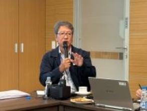 鈴木修はインドで個室の壁を壊し､社員と一緒に食堂に並んだ…カースト制度を超えた"日本流モノづくり"