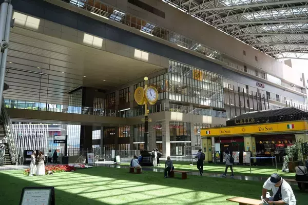 「だから大阪駅直結フードコートはガラガラに…万博では散財したのに水300円は払わない｢ケチな大阪人｣の言い分【2026年7月BEST】」の画像