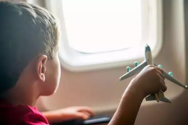 「ファーストクラスで｢和食が一食足りない｣事態…その時ANA伝説のCAが最も若い男性客に語りかけたこと」の画像