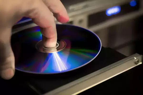 Blu-rayでもDVDでもない…｢メディア戦争｣を繰り広げてきた日本の家電メーカーが最終的に敗れた"黒船の正体"