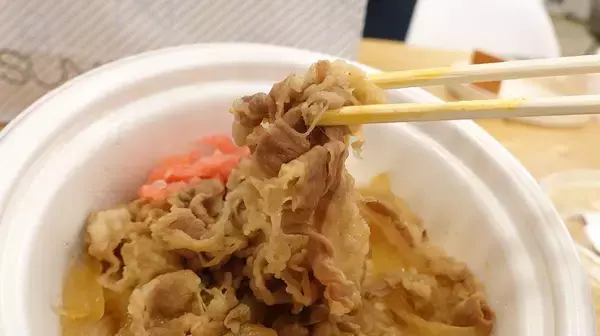 「だから松屋は91億円かけてラーメン店を買った…10年前から｢牛丼離れ｣を進める吉野家との決定的な差」の画像