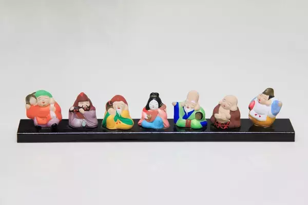 日本人が知っている姿とは違う…お供え物は赤ワインにチョコレート｢中国で独自進化を遂げた｣七福神のひとり