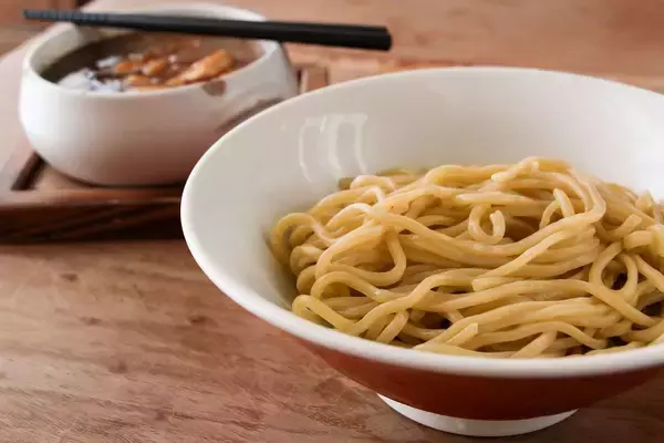 「スープでも麺でもない…通な人が一口含んだだけで"ラーメン一杯の完成度"を読み取る"サブ具材"」の画像