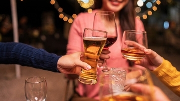 焼酎でもウイスキーでもない…医師｢血糖値を下げ強い抗酸化作用のあるおすすめの"お酒の種類"｣【健康的な飲酒3選】