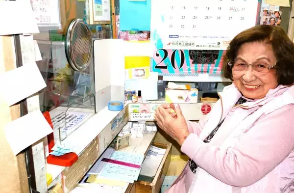 夫を41歳で亡くした週も映画館を開けた…｢別府ブルーバード劇場｣94歳"照ちゃん"が女手一つで通した仁義