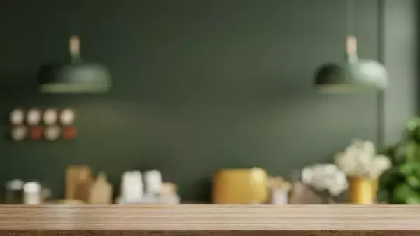 「｢お金が貯まらない家の冷蔵庫｣には大抵これがある…プロが見た｢片付けで食費が月2､3万円浮く｣ムダなもの【お金が逃げる家3選】」の画像