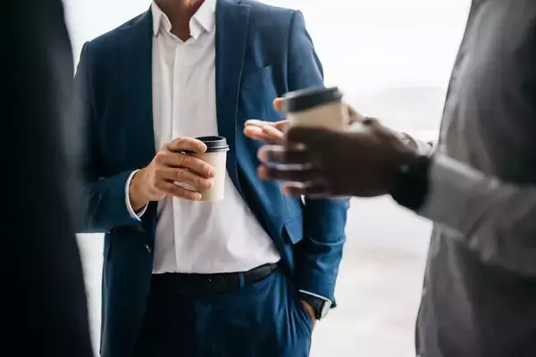 だから現場の社員に冷笑される…課長マインドのまま昇進した"大課長"が職場で起こす最大の弊害