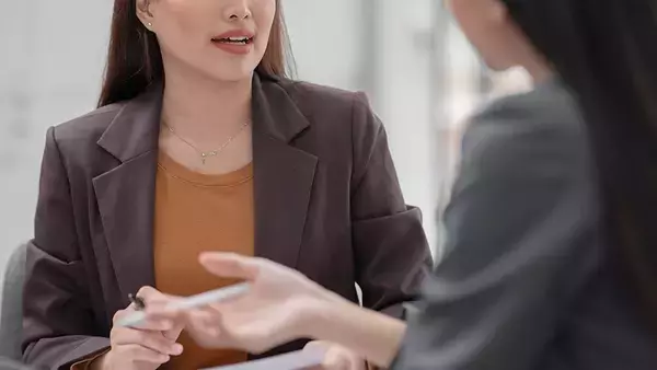 ｢ゆっくり話す相手にテンポを合わせて遅く｣は絶対ダメ…欲しい答えを引き出すためのプロの神技