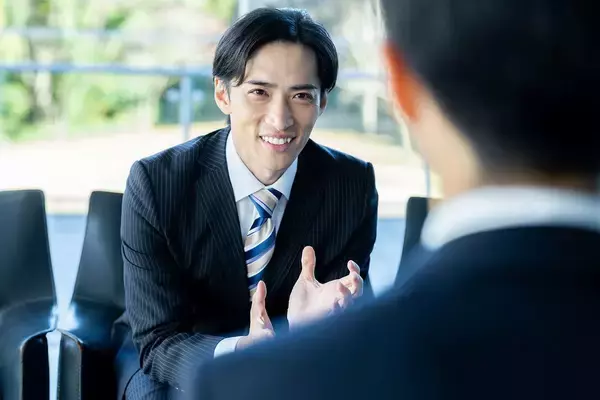 「｢ゆっくり話す相手にテンポを合わせて遅く｣は絶対ダメ…欲しい答えを引き出すためのプロの神技」の画像