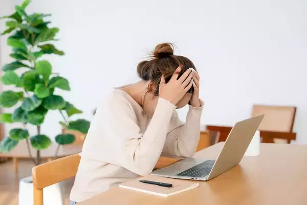 世帯年収1000万円超でも毎月赤字の40代夫婦…子2人の大学進学を乗り越えるためFPが真っ先に変えたこと