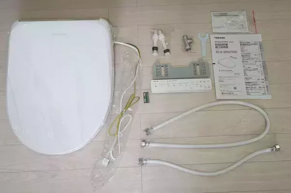 「洗うのはお尻だけでない…TOTO製ウォシュレット→｢4万円の東芝製｣に自力交換して驚いた"意外な便利機能"」の画像
