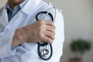 ｢医者の不養生｣はウソだった…現役医師が検証｢長寿傾向の医師のなかで､なぜか短命の診療科の名前｣