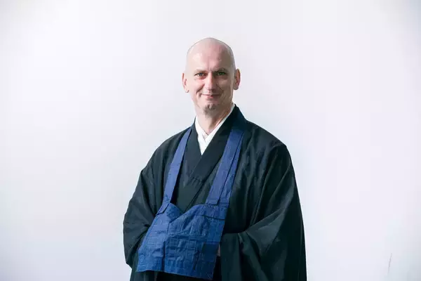 頑張らない人生を生きてほしい…日本で出家したドイツ人僧侶が｢人生はクソゲーである｣と断言するワケ