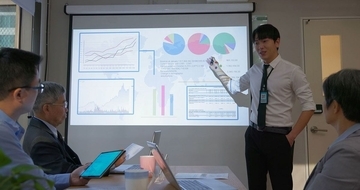 三流は｢プレゼンがよかった｣､二流は｢資料がよかった｣と言う…部下から慕われる上司の"一流のほめ方"