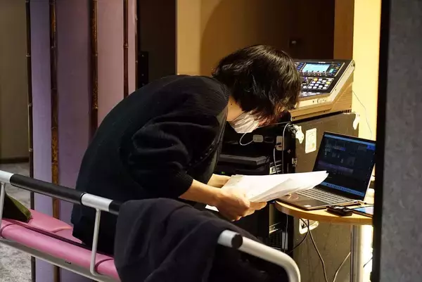 「33歳元芸人が｢吉本帝国」の大阪を変える…1公演2500円しか稼げない若手芸人を救う｢会場費0円劇場｣の衝撃」の画像