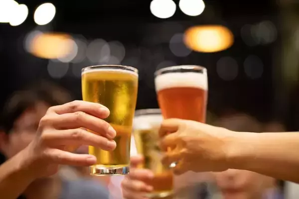 酒でも揚げ物でもない…肝臓外科医が｢最も悪影響がある｣という肝臓をブクブク太らせる"飲み物の名前"リスト