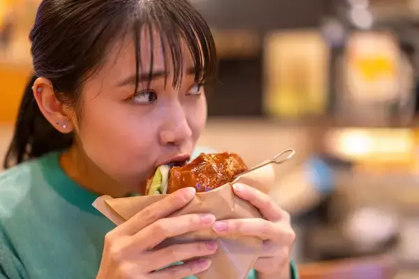 「｢健康のために1日3食しっかり食べる｣は大間違い…多くの人が知らない食事のベストタイミング」の画像