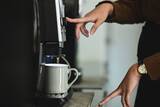 「｢午後のコーヒー｣が睡眠の質を下げている…最新研究でわかった､23時に寝る人が｢最後に飲んでいい時間｣【2026年3月BEST】」の画像1
