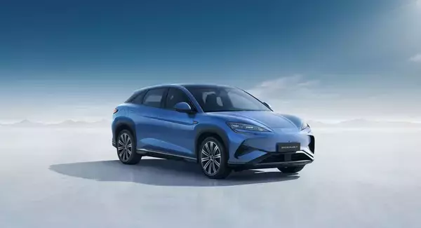 「119万円台で買えるとは…自動車評論家が実際に購入した｢ガソリン高騰｣時代にハマる｢コスパ最強のEV車｣」の画像