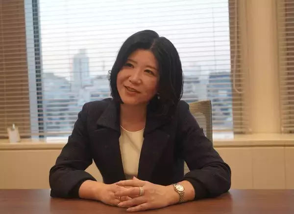 「偏差値45の大学→大手メーカー雑用係→年収1000万円超…学歴エリートには真似できないシングル母(45)の強み」の画像