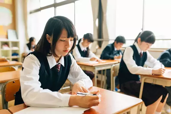 「本当に頭のいい人は｢文章の読み方｣が違う…偏差値70の超進学校の生徒が｢読書の後｣に必ずやっていること」の画像