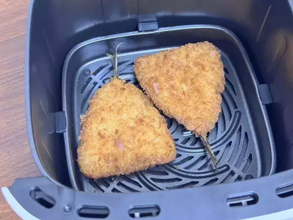 「スーパーの唐揚げが"揚げたて"に復活…ベチャッとした惣菜を劇的においしくする｢1万円以下の神家電｣」の画像