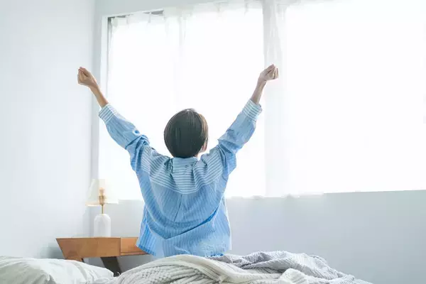 「｢4時間眠れてない｣が2週間続いたら危険…産業医が15年の面談で気づいた｢布団の中にいる時間｣の最低ライン」の画像
