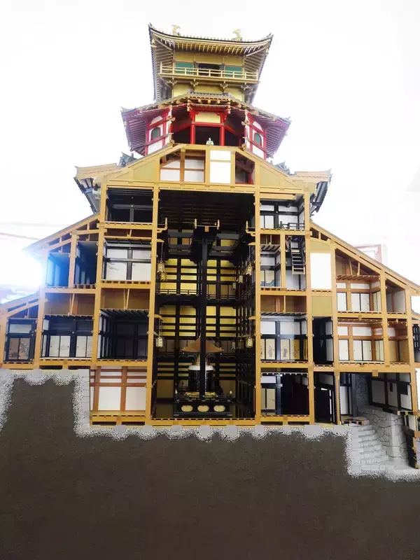 「NHK大河では描けない…本能寺の3年前､｢神｣になろうとした信長が安土城に運び込み崇拝を強要したもの」の画像