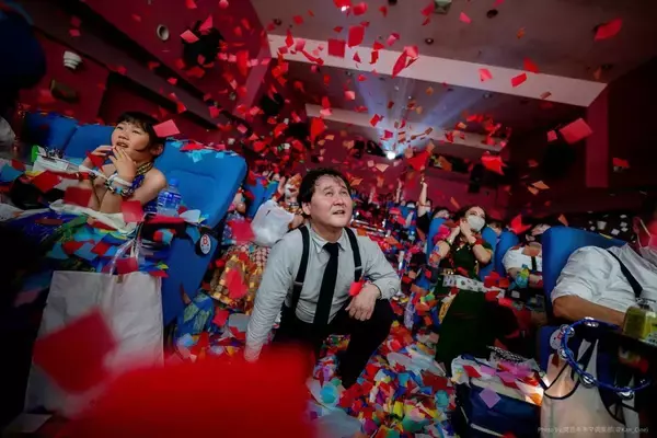 「｢観客ゼロが当たり前｣から｢1分でチケット完売｣の人気映画館に…閉館寸前の劇場が見つけた起死回生の一手」の画像