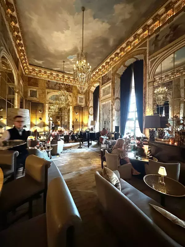 一泊30万円の超高級ホテルを1万円で賢く味わう…最小投資で贅沢な時間を過ごす"庶民の知恵"