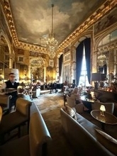 一泊30万円の超高級ホテルを1万円で賢く味わう…最小投資で贅沢な時間を過ごす"庶民の知恵"