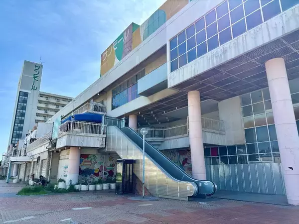 商店街を飲み込んだのに｢西友撤退→2年で"廃墟化"｣…郊外の大型店に飲み込まれた｢兵庫の駅前モール｣の誤算