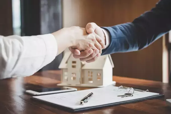 帰省中に親が口にしたら要注意…｢最悪の場合､親の住まいと生活費を子供が背負う｣広告でよく見る6文字の言葉