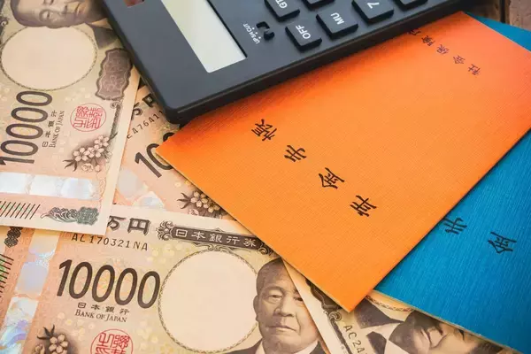 「帰省中に親が口にしたら要注意…｢最悪の場合､親の住まいと生活費を子供が背負う｣広告でよく見る6文字の言葉」の画像
