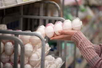 卵が高騰する｢エッグショック｣は序章に過ぎない…日本人を直撃する物価高の｢本当の原因｣