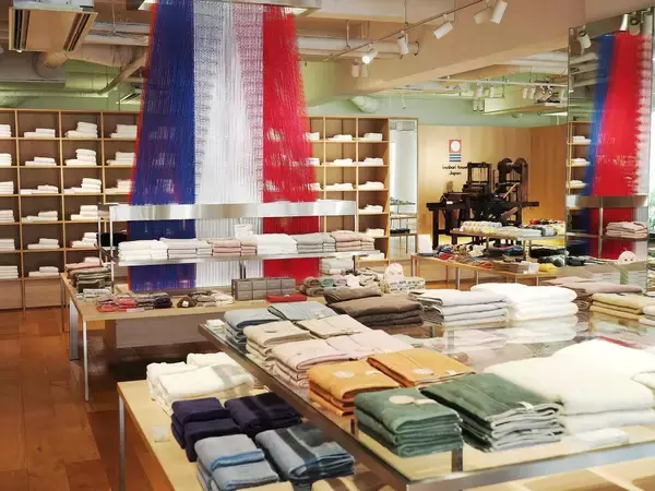 ｢安売りは誰も得をしない｣客離れが続いた今治タオルが"1万円超でも選ばれる"ブランドに変貌した理由