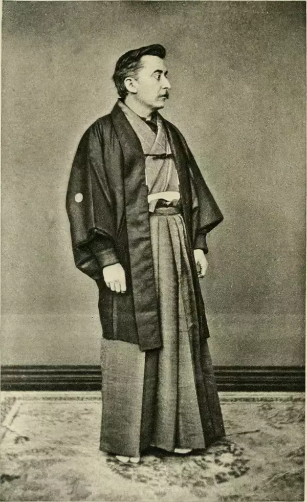 「妻セツですら男2人の関係には入り込めない…小泉八雲を支え続けた吉沢亮演じる同僚教師の"過剰な献身"」の画像