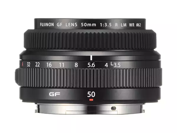 富士フイルム、開放F値3.5、焦点距離50mmの標準レンズ「フジノンレンズ GF50mmF3.5 R LM WR」を発表