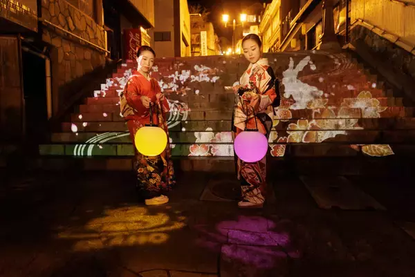 コロナ対策をしながらお祭り演出！　温泉地や観光地の地域活性につなげる『NAKED夜さんぽ』のセットプラン販売スタート