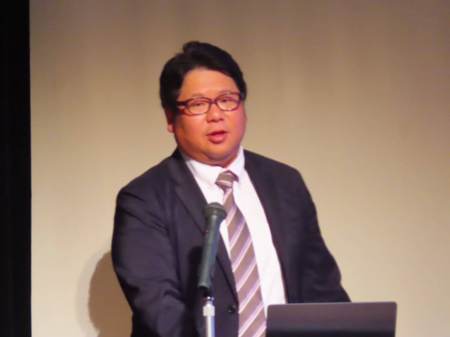 「深谷バスサミット」に埼玉工業大学の太川陽介特命教授（自動運転バス）が登壇、「一生バスと関わっていく」と誓う