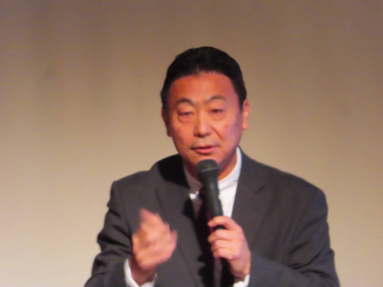 「深谷バスサミット」に埼玉工業大学の太川陽介特命教授（自動運転バス）が登壇、「一生バスと関わっていく」と誓う