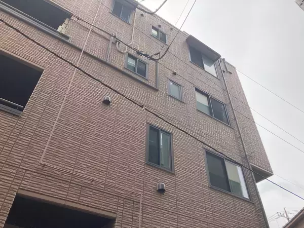 「広すぎるメゾネットの課題を解決。歴史ある街の魅力を世界へ繋ぐアパートメントホテル『間-HAZAMA-』」の画像