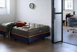 「「シモンズ」×「JOURNAL STANDARD FURNITURE」が初コラボ。“Bedding as Fashion”がコンセプトの新作ベッドを6月下旬より発売開始」の画像1