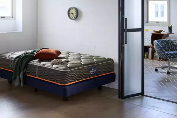 「シモンズ」×「JOURNAL STANDARD FURNITURE」が初コラボ。“Bedding as Fashion”がコンセプトの新作ベッドを6月下旬より発売開始